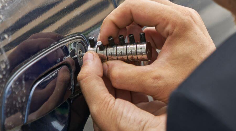 Professional residential roofers in Walton, KY